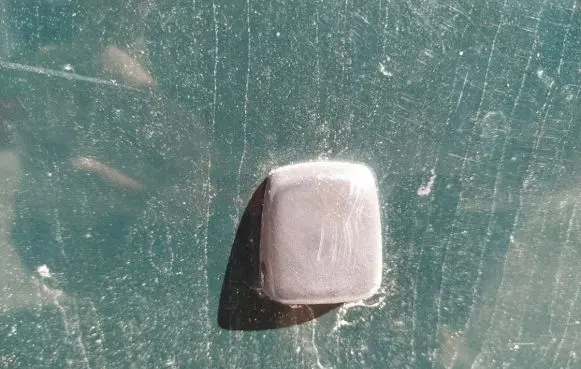 Windshield washer spray nozzle