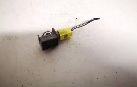 Mercedes-Benz C AMG W204 Airbag deployment crash/impact sensor a2048201985 04896011ab