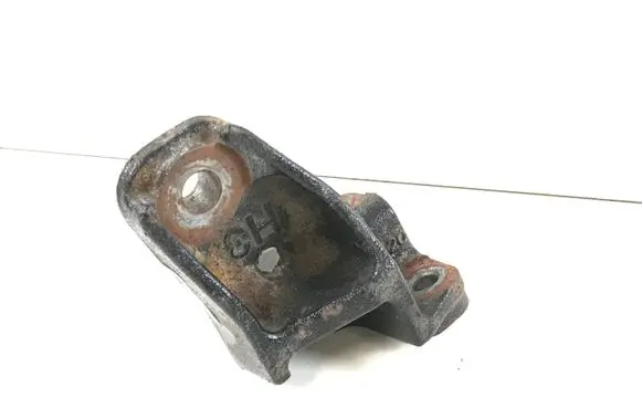 Lexus RX 450H Gearbox mounting bracket 31200B6DA