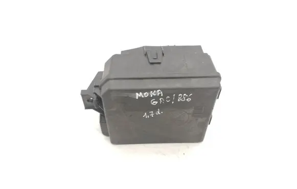 Opel Mokka Fuse box set 95263744