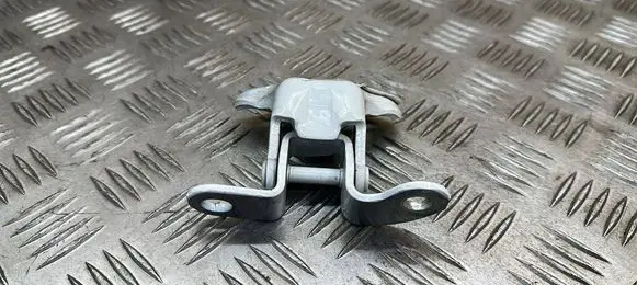 Toyota RAV 4 (XA40) Rear door upper hinge
