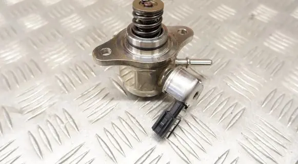 Fuel injection high pressure pump