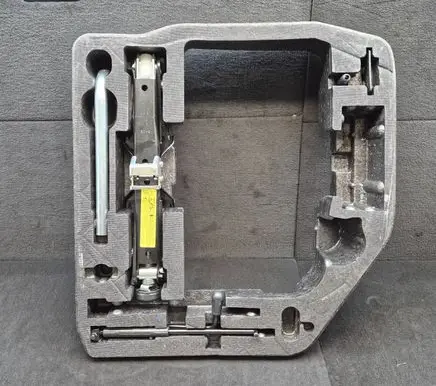 Audi A5 8T 8F Tool box 8T0012109A 8K0011221 8K0011031C