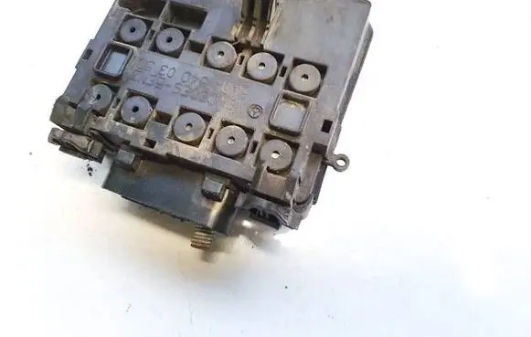 Mercedes-Benz GL X164 Fuse box set a1645400350