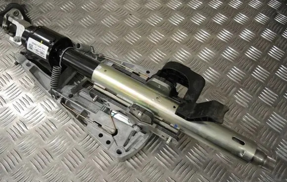 Mercedes-Benz C W204 Steering wheel axle A2044604516