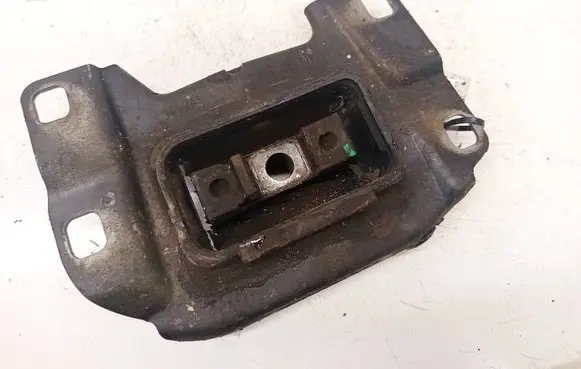Ford Focus Engine mount bracket 3M517M121