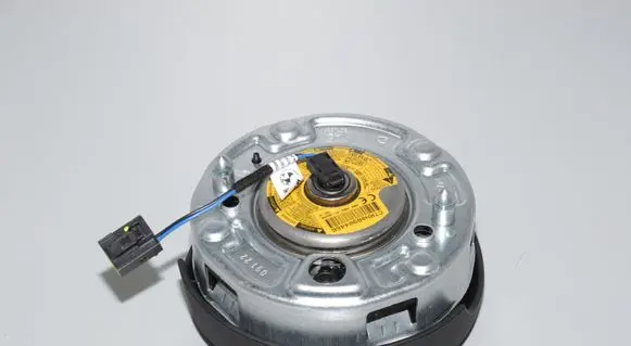BMW 2 F45 Steering wheel airbag 7910422 32308092206
