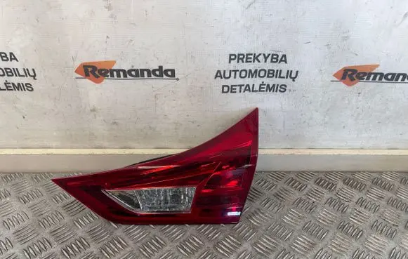 Toyota Auris E180 Tailgate rear/tail lights 05170237