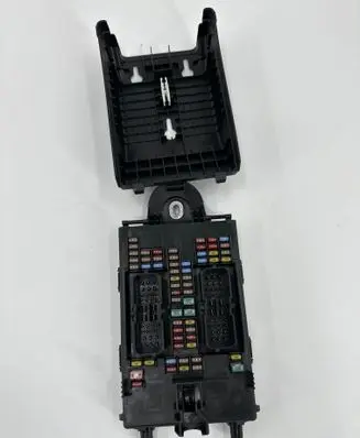 Volvo S90, V90 Fuse module 31346672 32209198 K067R