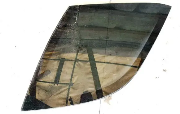 Mercedes-Benz ML W163 Rear side window