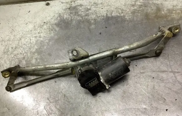 Audi A6 S6 C5 4B Front wiper linkage and motor 4B1955113 0390241140 058980223