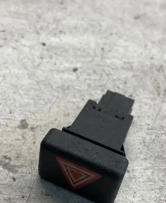 Audi A4 S4 B7 8E 8H Hazard light switch 8e0941509