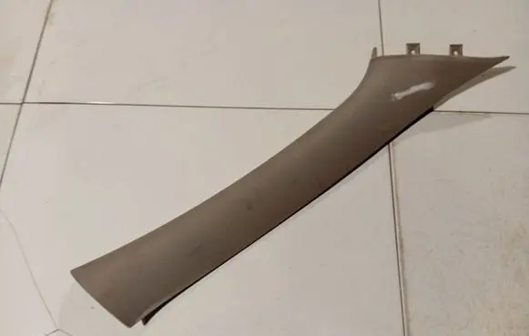 Volvo V50 (C) pillar trim 
