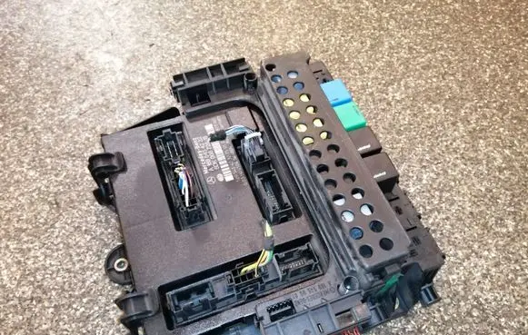 Mercedes-Benz A W169 Comfort/convenience module A1695454232 5DK008728