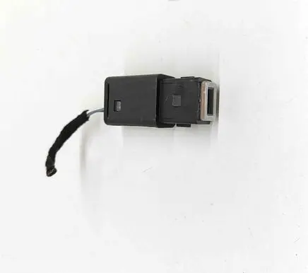 Citroen C4 III e-C4 USB socket connector 9824334377 98217039DX