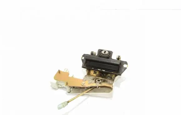 Skoda Octavia Mk1 (1U) Tailgate/trunk/boot lock/catch/latch 1U9827565A