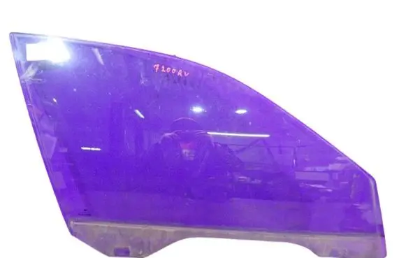 BMW 5 E39 Front door window glass four-door 