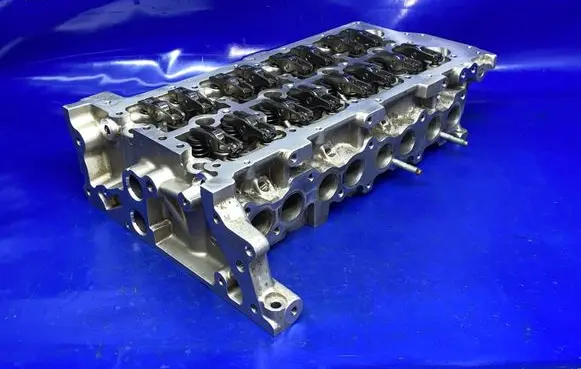 Hyundai Santa Fe Engine head 22111-2F000