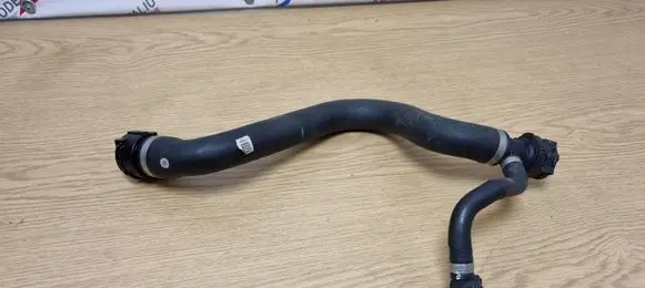 BMW 3 G20 G21 Engine coolant pipe/hose 8654823