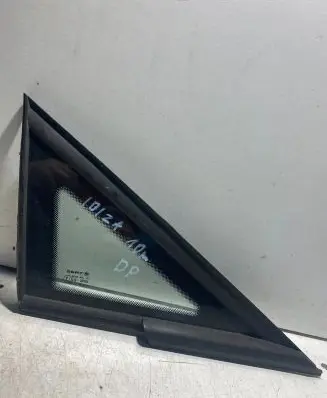 Seat Ibiza III (6L) Front triangle window/glass 6J0845412