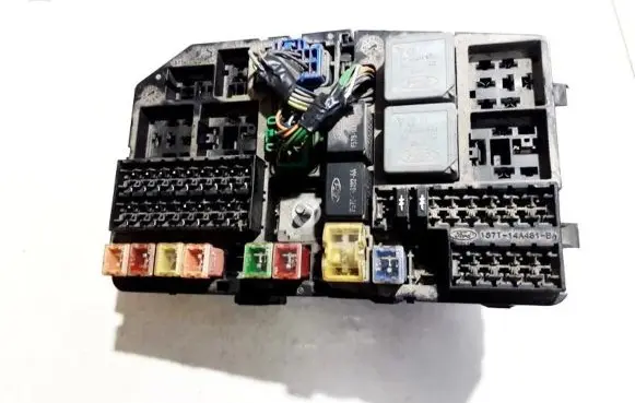 Ford Mondeo Mk III Fuse box set 1s7t14a142aa 7154-3256