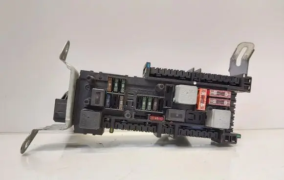 Mercedes-Benz E W212 Fuse module 168298
