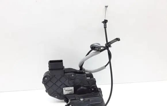 Volvo XC70 Front door lock 31253665