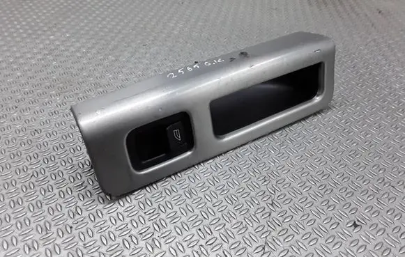 Volvo V50 Electric window control switch 30658449