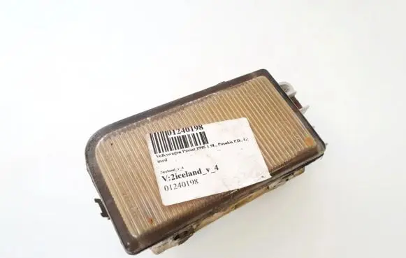 Volkswagen PASSAT B4 Front indicator light
