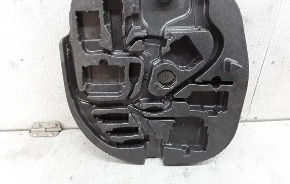 BMW 5 E60 E61 Tool box 52758211