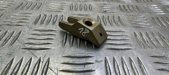 Jeep Cherokee Fuel Injector clamp holder 