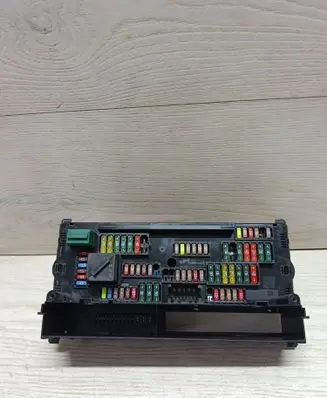BMW 5 F10 F11 Fuse module 217033442E 9234421 01704551