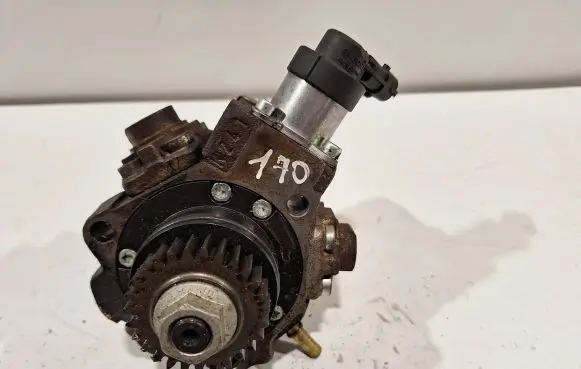 Renault Laguna III Fuel injection high pressure pump 0445010170