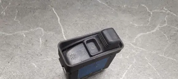 BMW 5 E34 Fog light switch 1384005