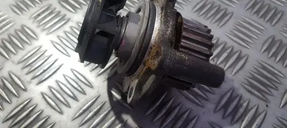 Volkswagen New Beetle Water pump 06a121030