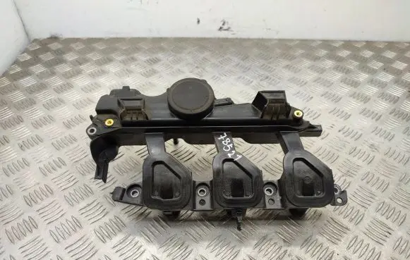 Opel Vivaro Intake manifold 8200836881