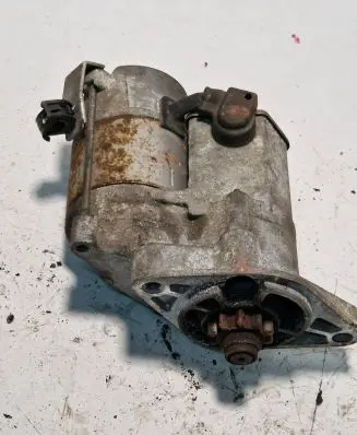 Toyota Yaris Starter motor 2810033050 4280000570