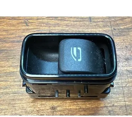 Mercedes-Benz Sprinter W907 W910 Electric window control switch A9079050504