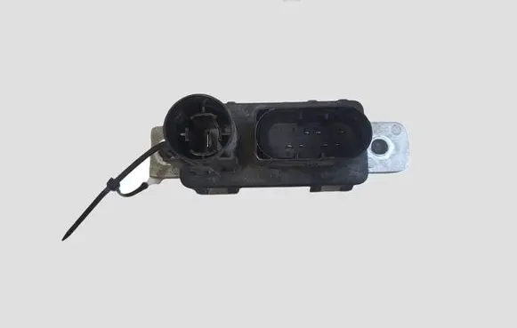 Volvo V60 Glow plug pre-heat relay 31459300