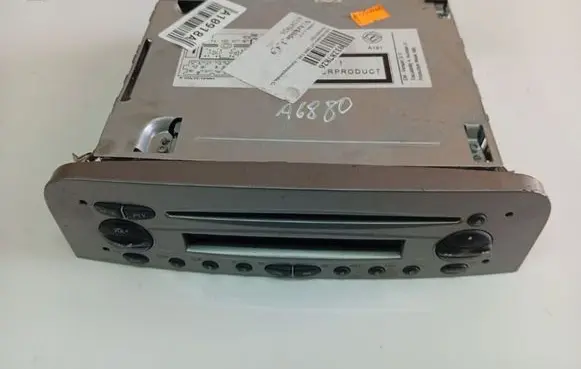 Alfa Romeo 147 Radio/CD/DVD/GPS head unit 7643301316