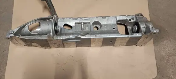 BMW X1 U11 Engine mount bracket 8842576