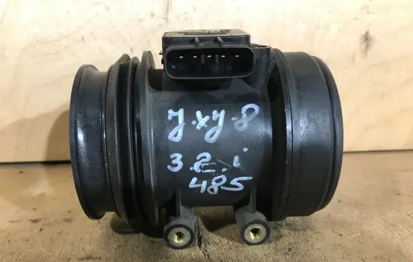 Jaguar XJ X308 Mass air flow meter LNE1620CB 1974080011
