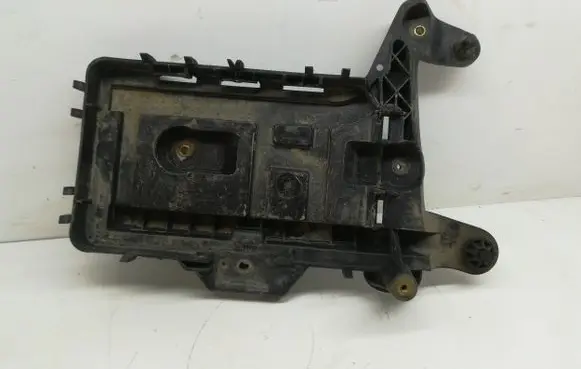 Battery box tray
