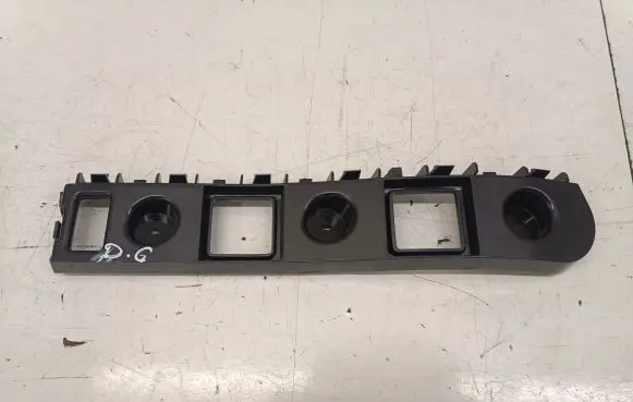 MG ZS Rear bumper mounting bracket 10562367