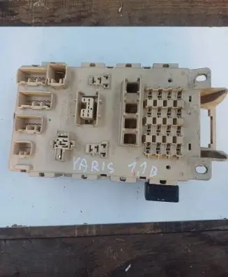 Toyota Yaris Fuse box set