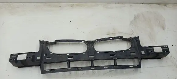 BMW X3 E83 Front bumper mounting bracket 3400898
