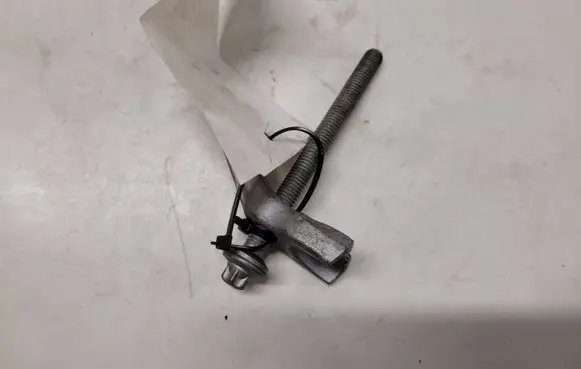 BMW X6 E71 Fuel Injector clamp holder