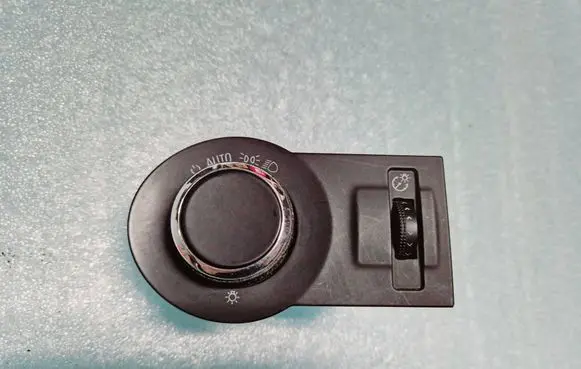 Chevrolet Camaro Light switch 92218816