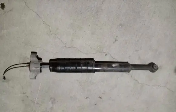 Maserati Levante Rear shock absorber/damper 06701596860 462400017959 H14K161