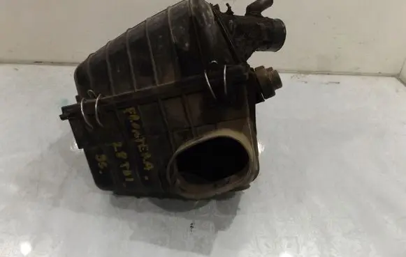 Opel Frontera A Air filter box 91147851
